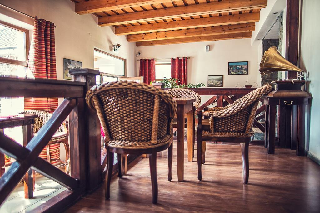Vila Fenix B&B รูชอมแบรอค ภายนอก รูปภาพ