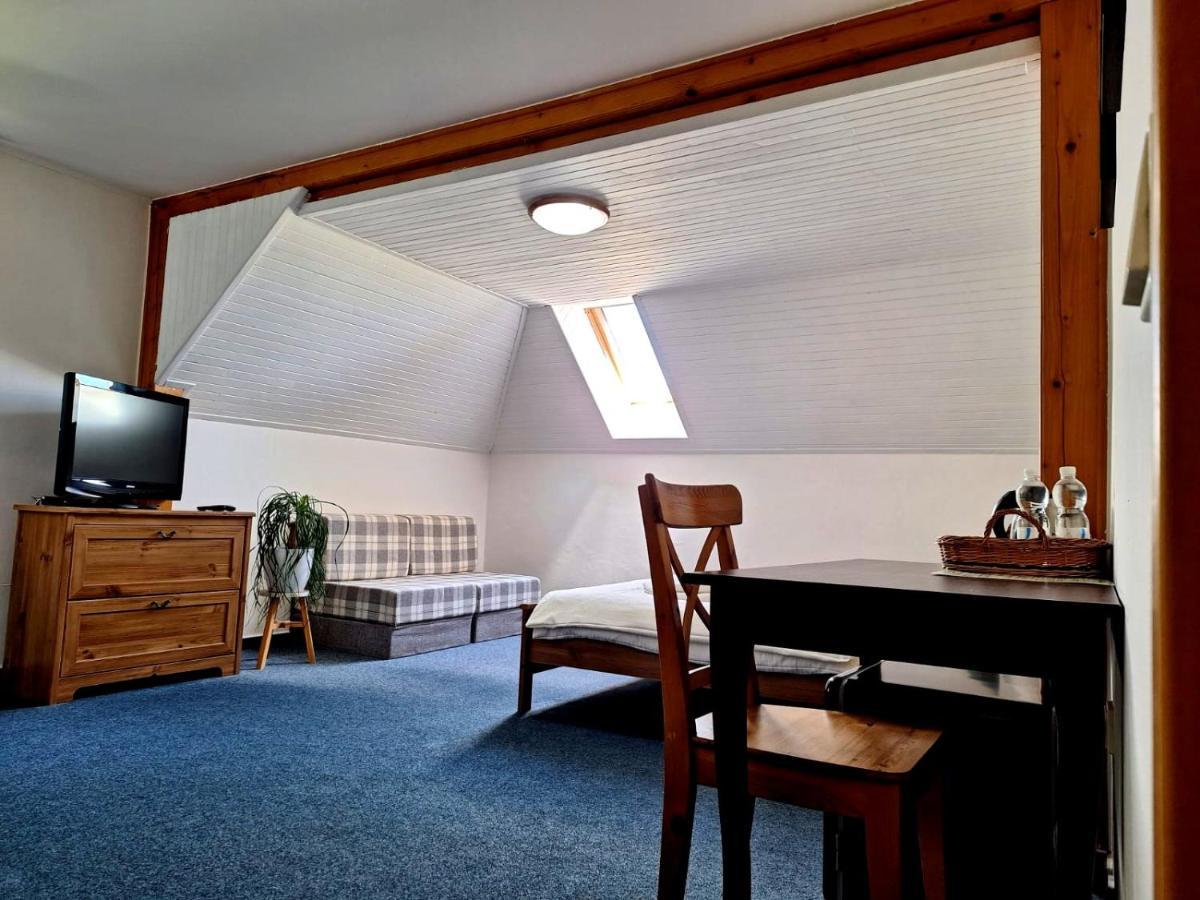 Vila Fenix B&B รูชอมแบรอค ภายนอก รูปภาพ