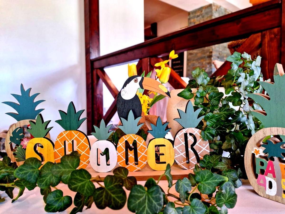Vila Fenix B&B รูชอมแบรอค ภายนอก รูปภาพ