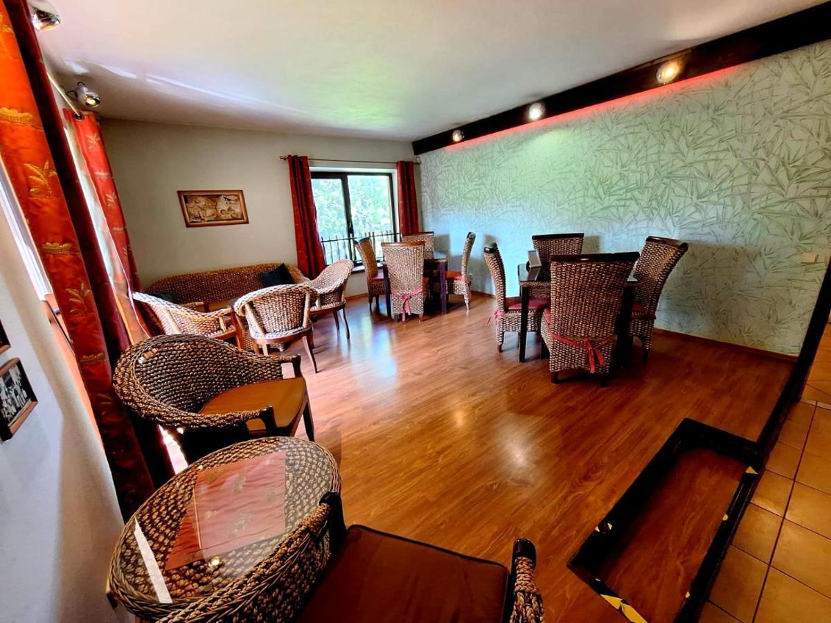 Vila Fenix B&B รูชอมแบรอค ภายนอก รูปภาพ