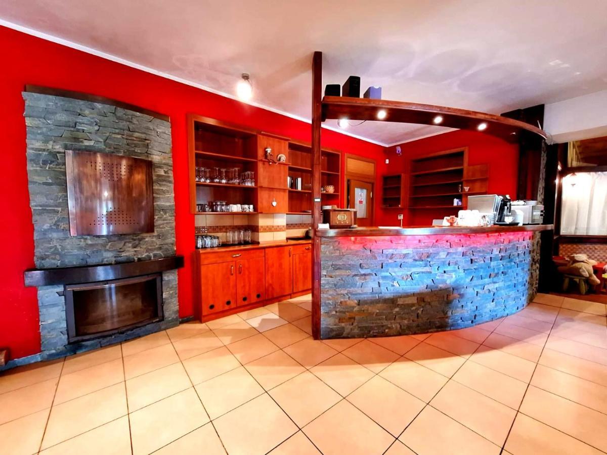 Vila Fenix B&B รูชอมแบรอค ภายนอก รูปภาพ
